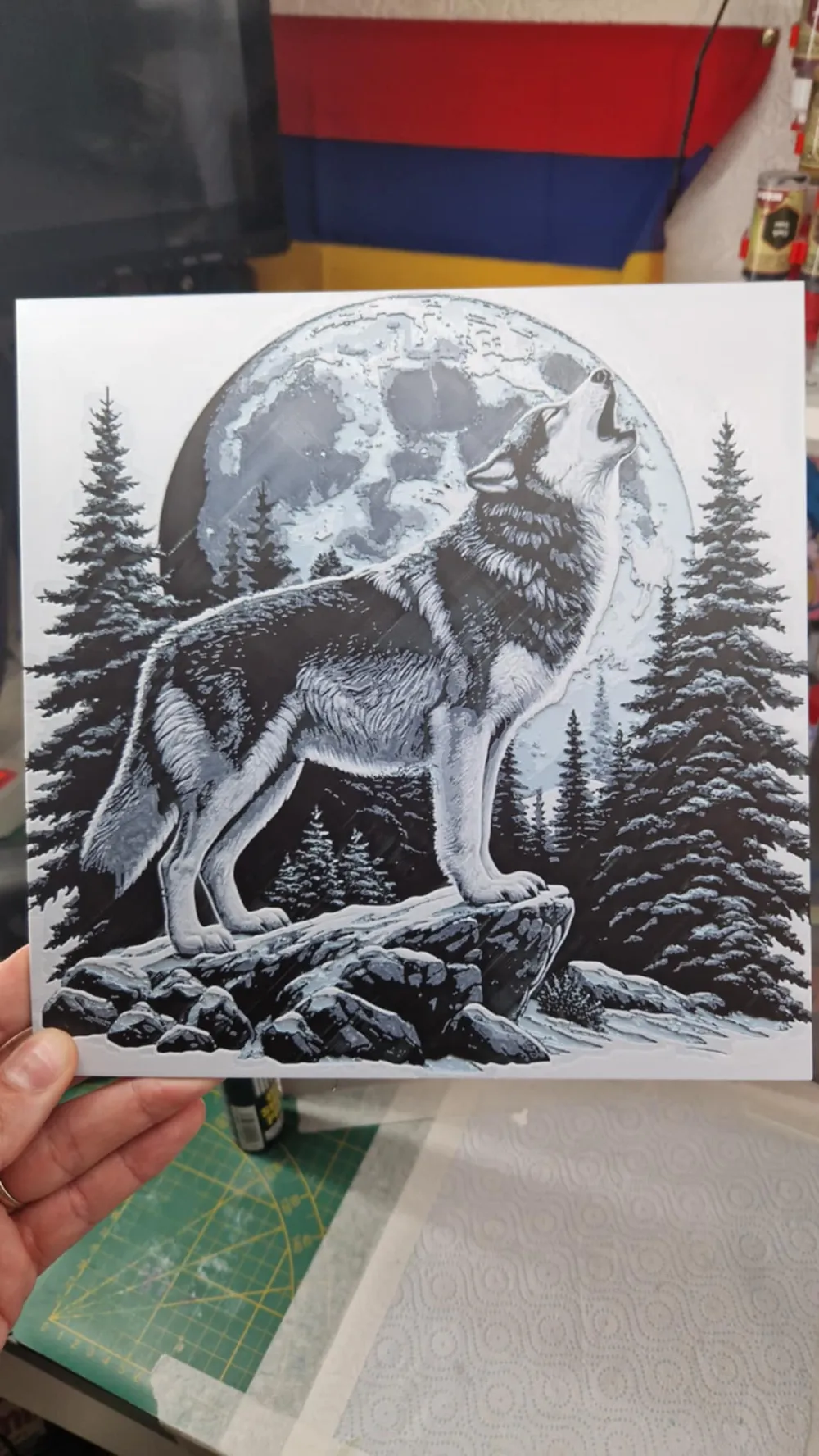 Wolf Hueforge - Wolf/Moon by Dakiren MakerWorld: Download Free 3D Models