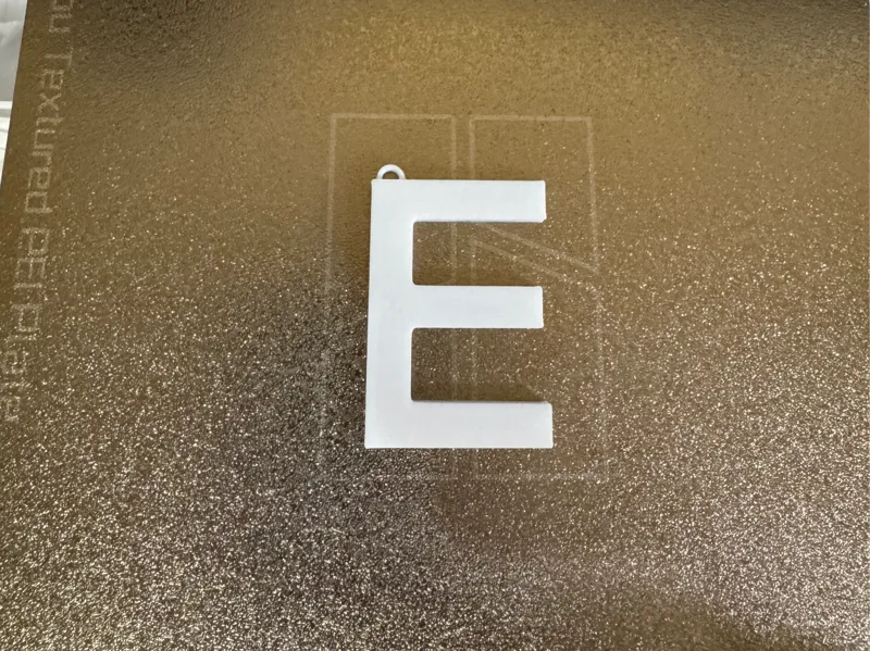 key holder letter E Portachiavi lettera E