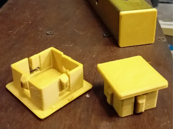 Bouchons pour tubes carres (plusieurs tolerances)