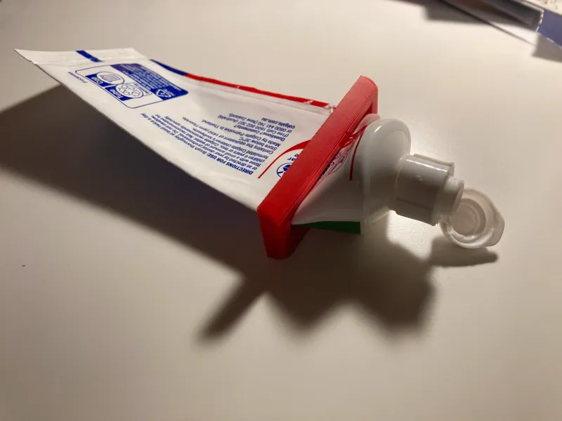 Toothpaste Squeezer