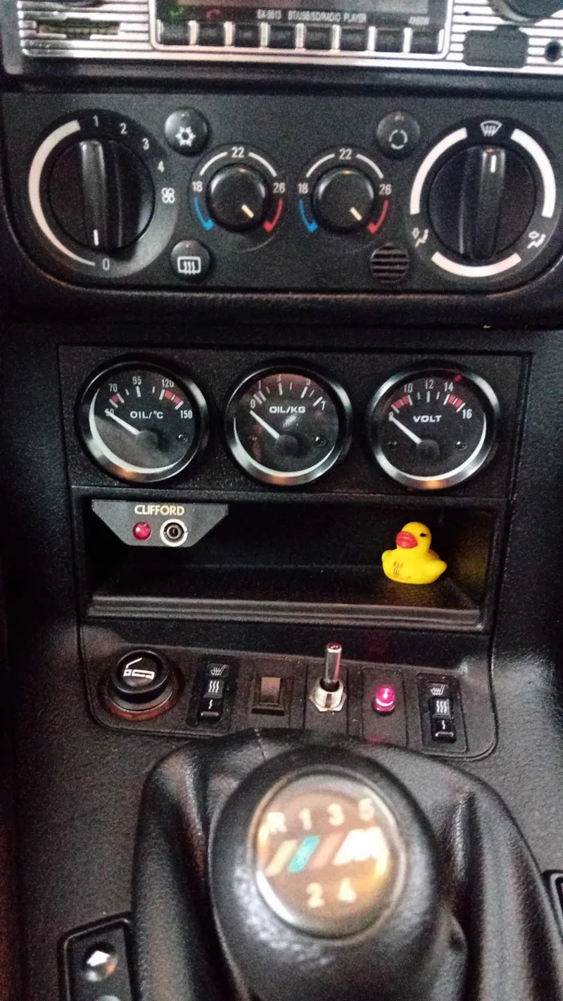 BMW E36 TRIPLE GAUGE 52MM