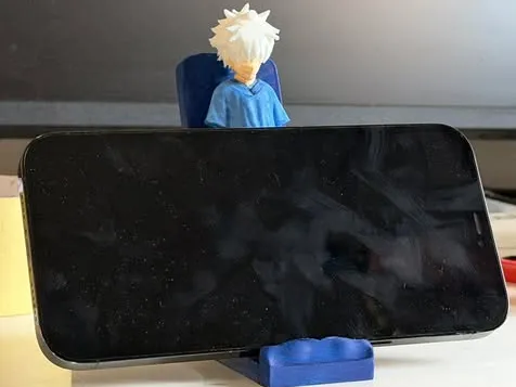 Killua phone stand