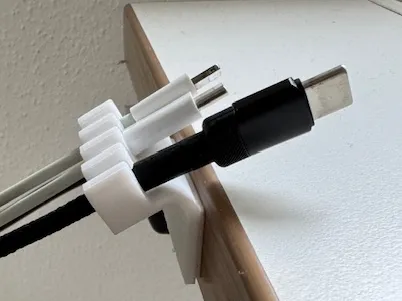 USB Kabelhalter 