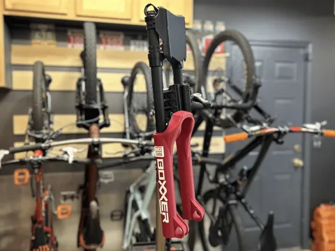 Caja o estuche: RockShox Boxxer Ultimate 3/4 scale replica — referencia de MakerWorld