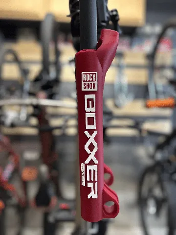 Caja o estuche: RockShox Boxxer Ultimate 3/4 scale replica — vista de referencia 4