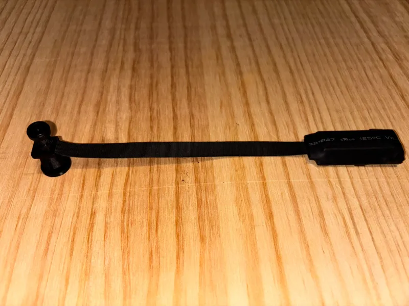 Soporte orientabla de camara espia