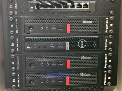 Parametric Homelab Rack Labels