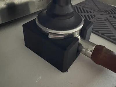 Mini coffee tamp station