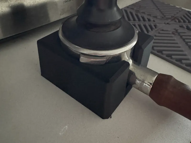 Mini coffee tamp station