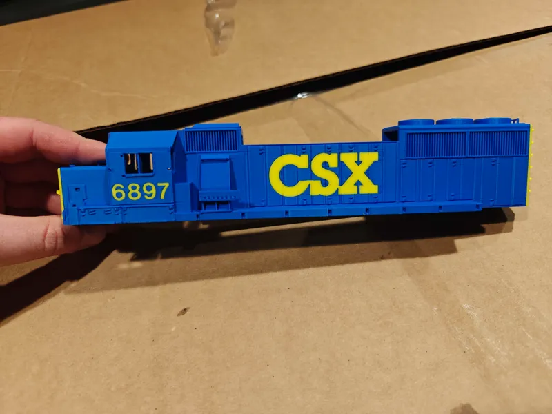 GP60 V2 CSX livery