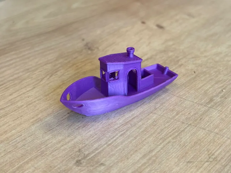 Realistic Benchy, 35min, 0.12mm, 7% Gyroid infill 