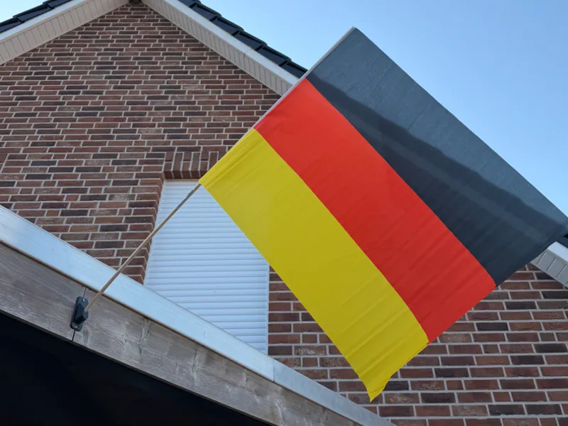 Flaggenhalter für die Wandmontage
