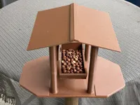 Squirrel feeding house