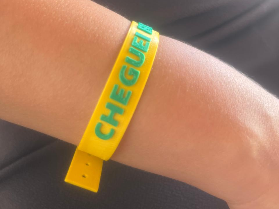 PULSEIRA COM FRASE E FECHO