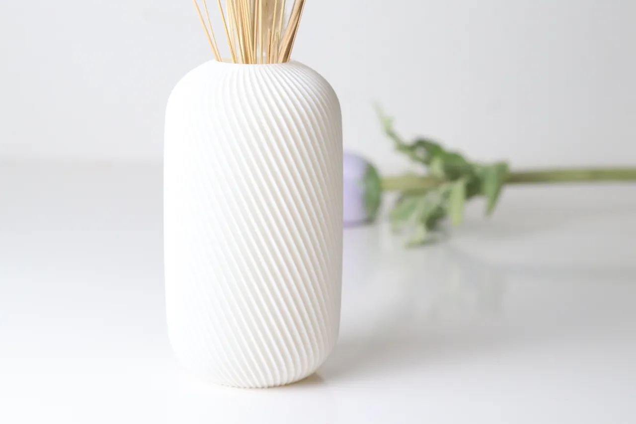 The Rossella Vase - A Botany Chic Creation - Decor view 2