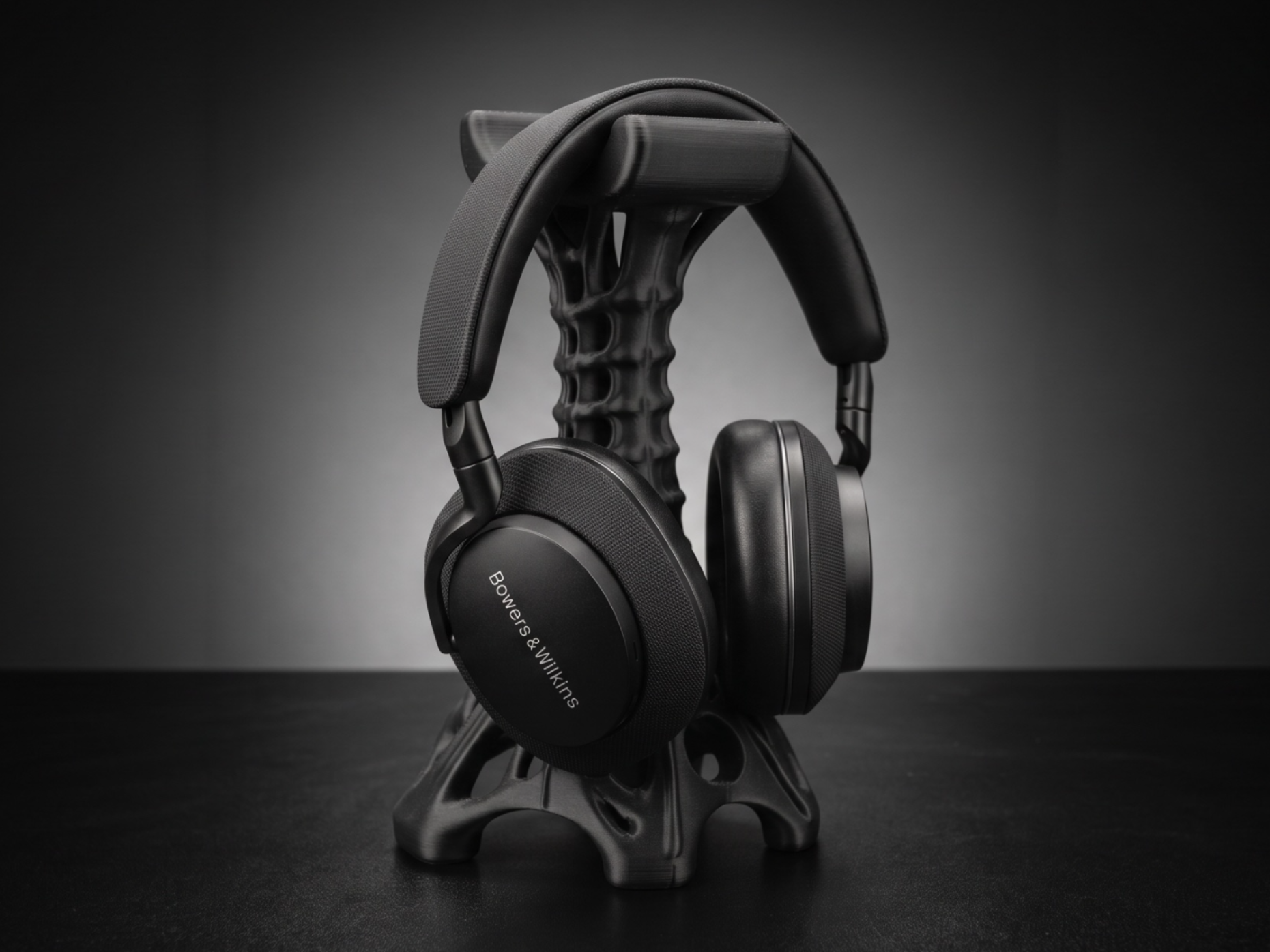 Exospine - Biomechanical headphone stand