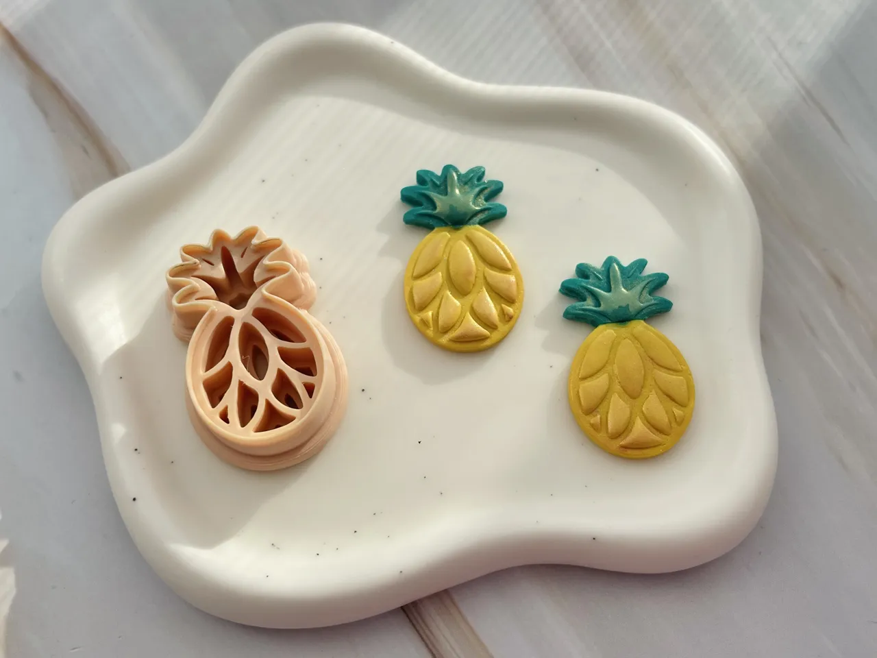 Pineapple Polymer Clay Earrings Cutter view 2