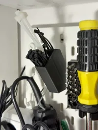 SKADIS - smaller multifunctional storage container