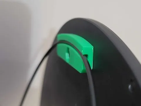 Filament Clip (requires hardware)