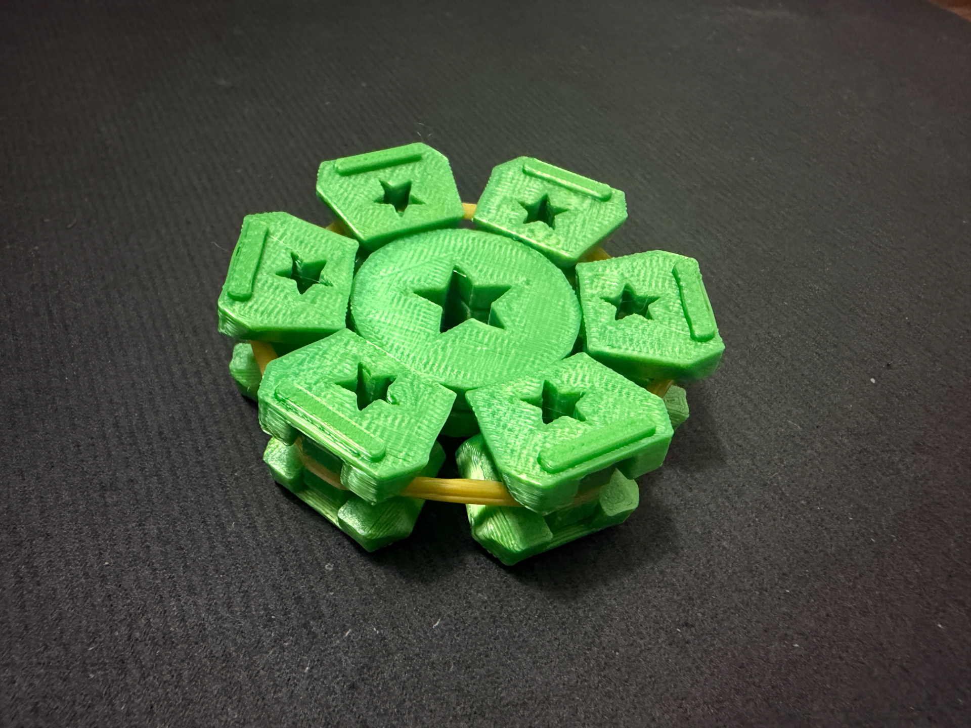 Star Jumper – Rubber Band Pop-Up Ball - 1