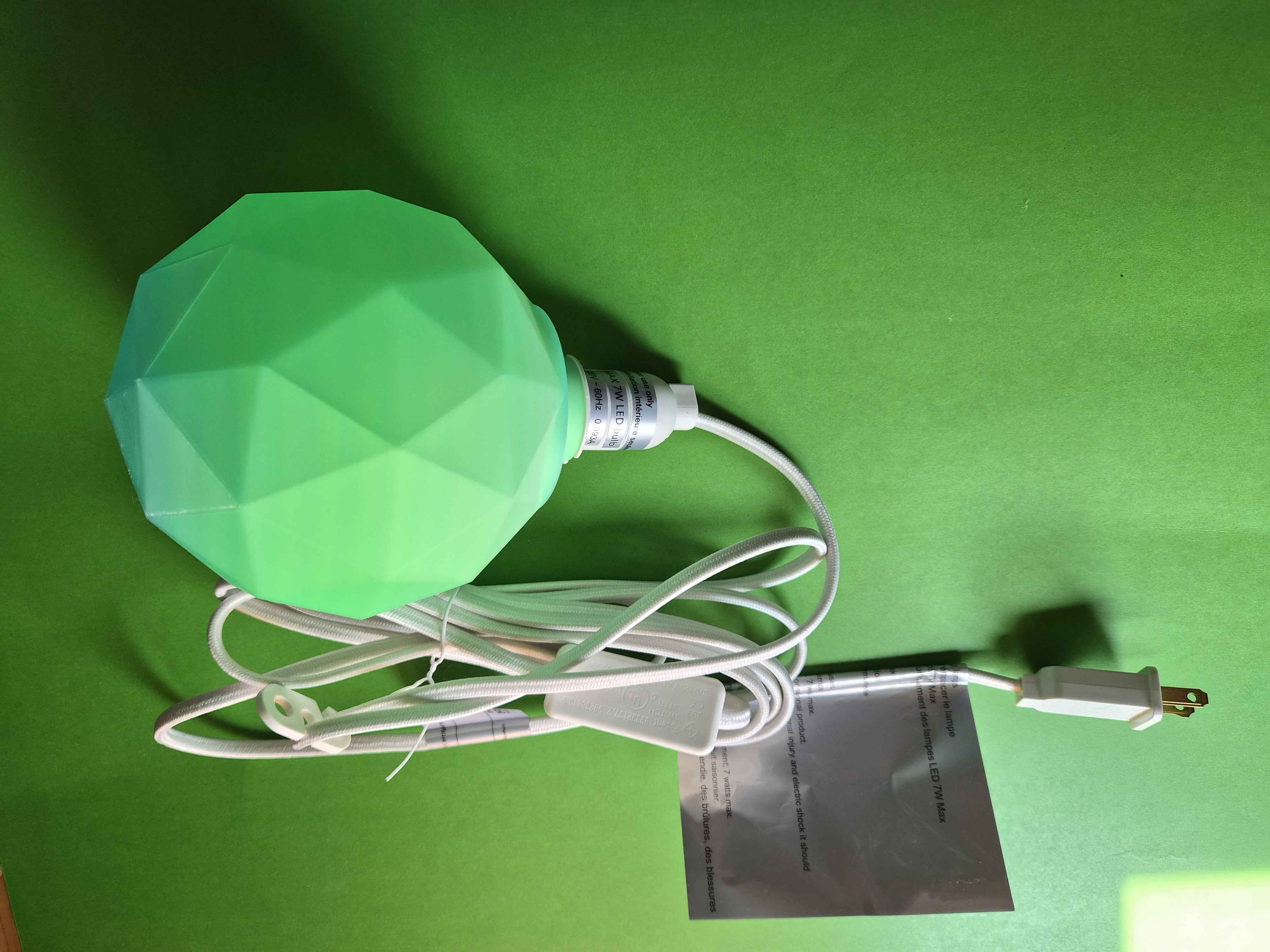 Miniatura 1 do modelo 3D Geodesic Sphere Light