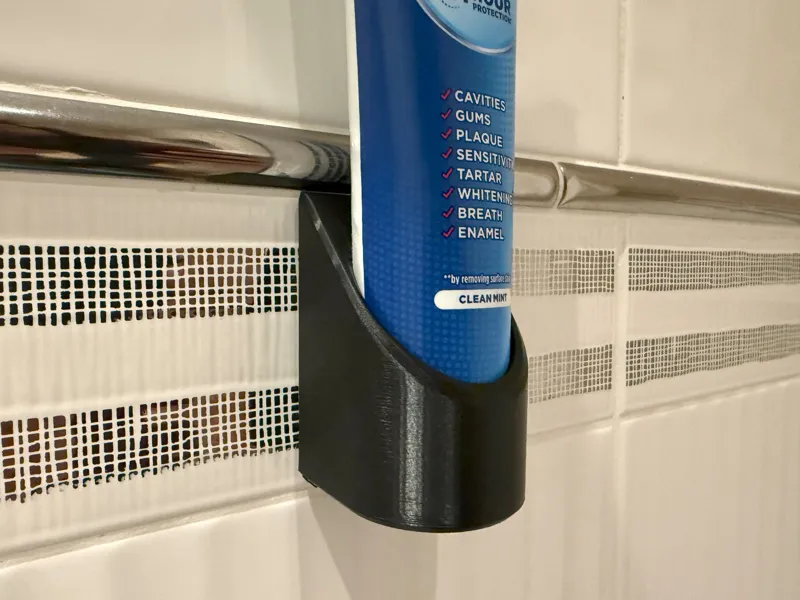 Oral B Pro Expert Toothpaste Holder