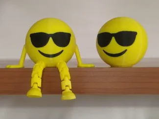 EMOJI Collection  Faccina con Occhiali
