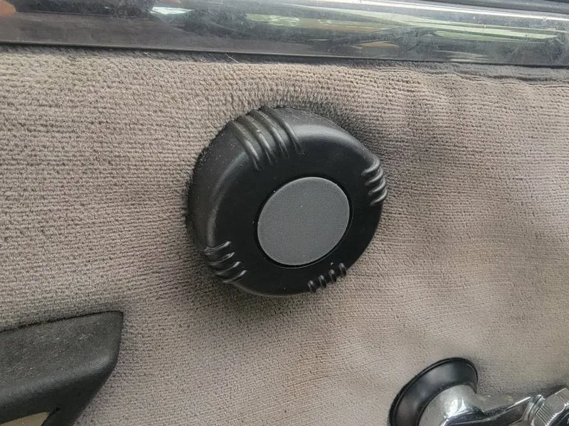 116 Alfa Romeo Window Knob Center Cap