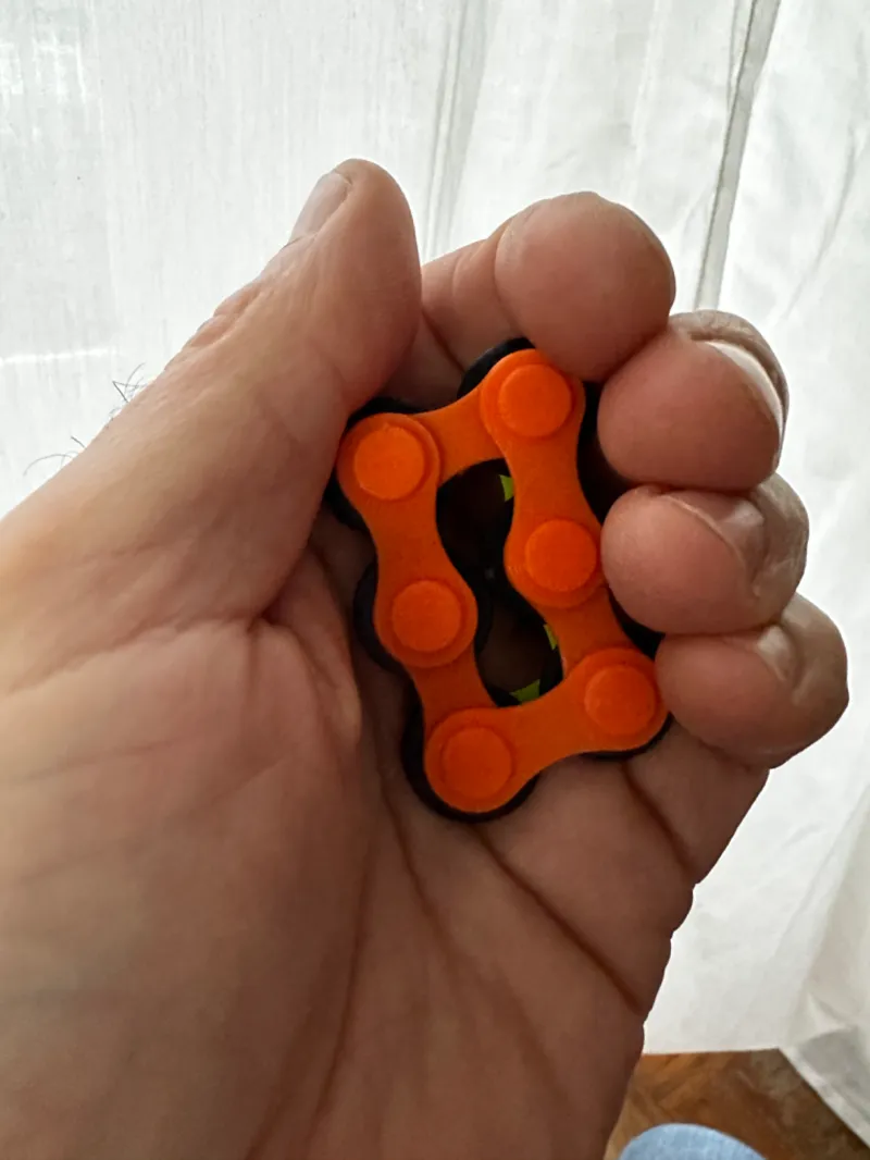 Chain fidget