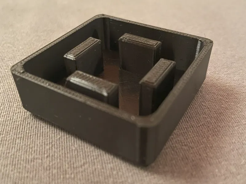 Kappe für Aluprofil 40x40 Nut 8