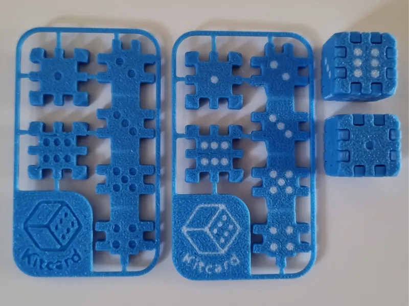 D6 Dotted Kitcard V1