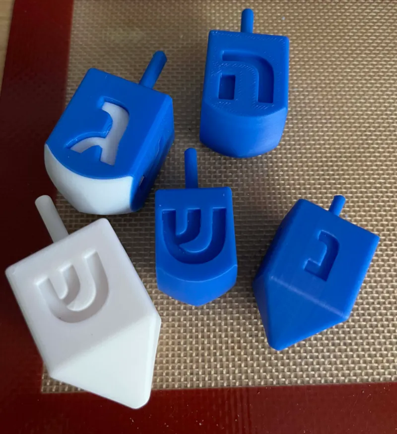 Another Hanukkah dreidel style