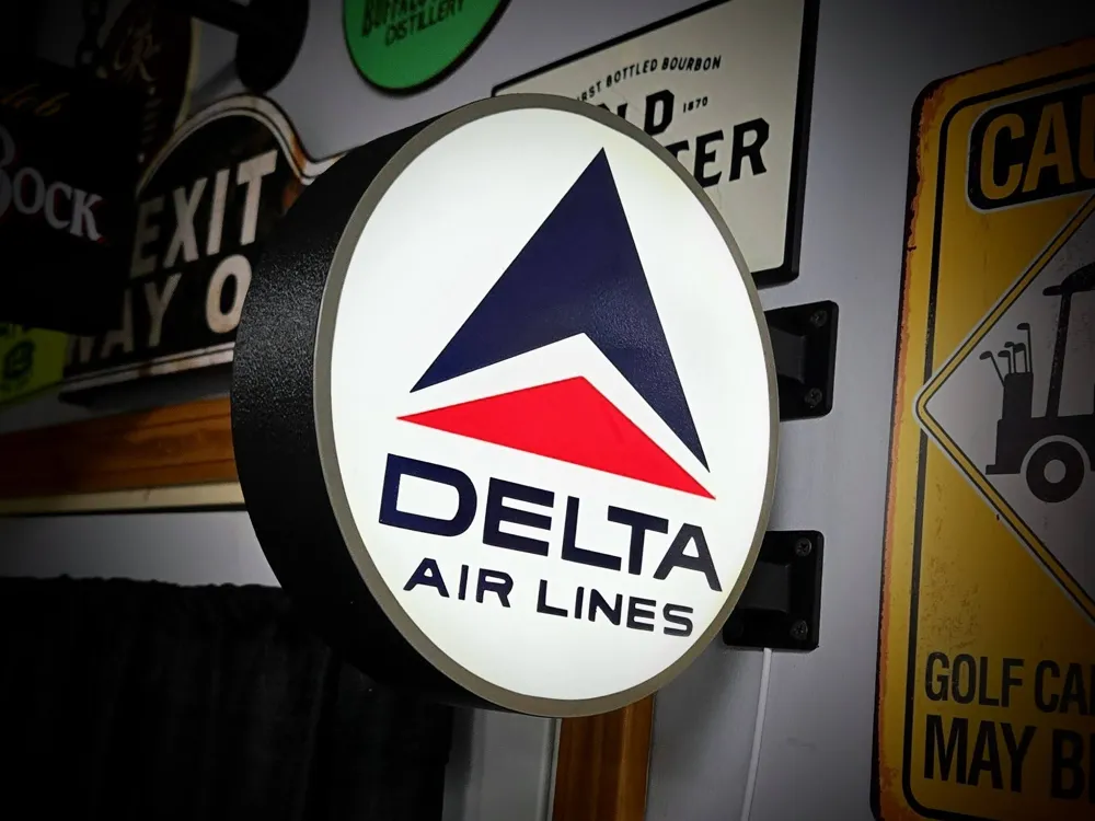 DELTA Airlines - 2-Sided Station Lightbox Sign - Free 3D Print Model ...