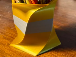 Penholder Twist