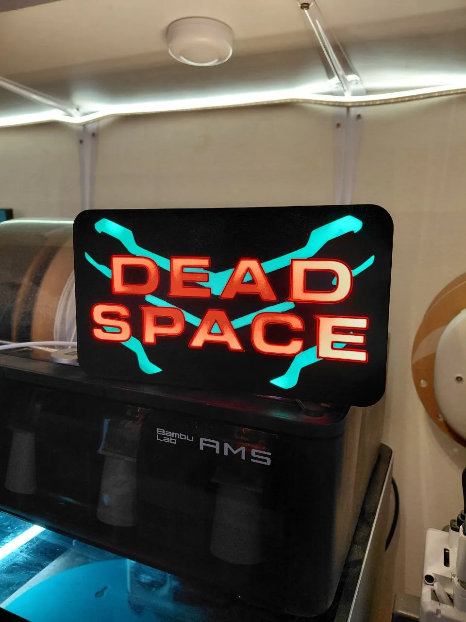 Dead space lightbox - Free 3D Print Model - MakerWorld
