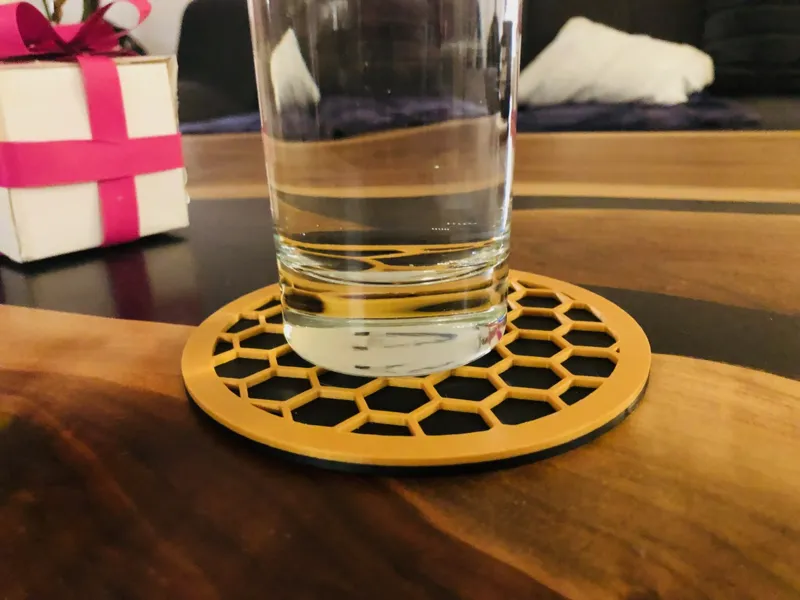 Coaster Hexagon with wall  