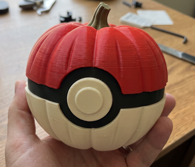 Halloween Poké Ball Pumpkin - 1