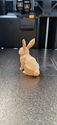 Lapin décoratif low poly — photo 3