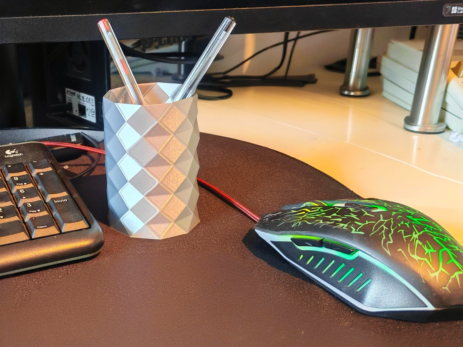Pen holder