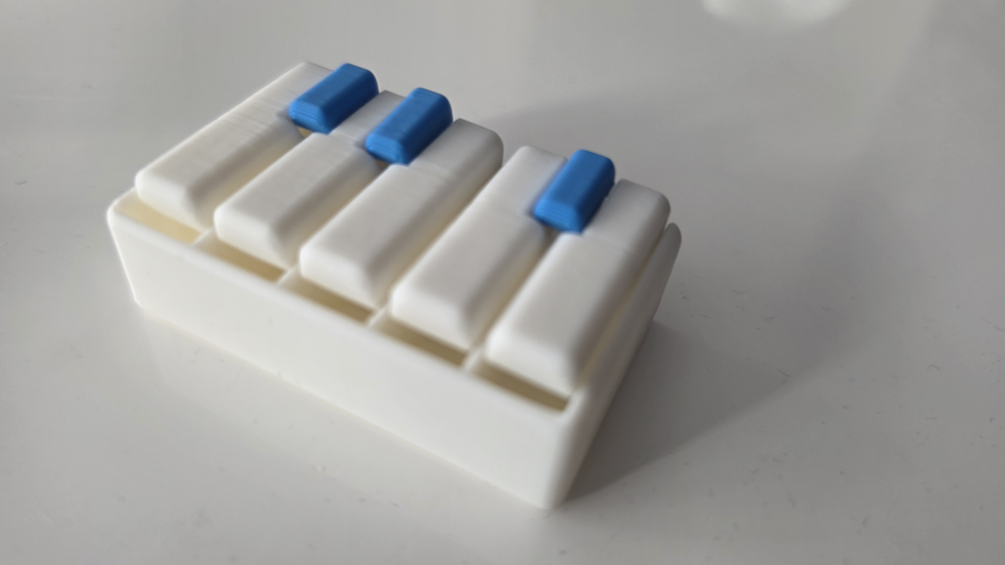 Miniatura 3 do modelo 3D Piano Clicker