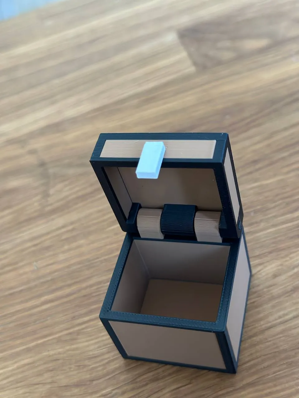 Minecraft Chest Articulated view 3