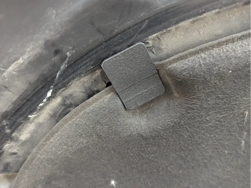 VAG Oversized Hood Insulation Clips