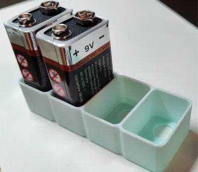 9V Battery Holder (remix to hold 4)