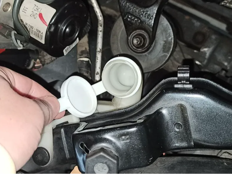 Windshield Washer Fluid Cap Suzuki