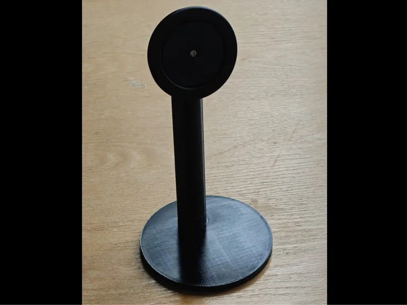 Chargerless Magsafe stand