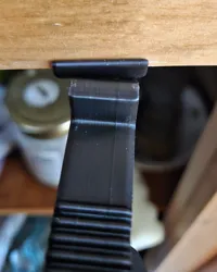 Strike plate for the cabinet lock