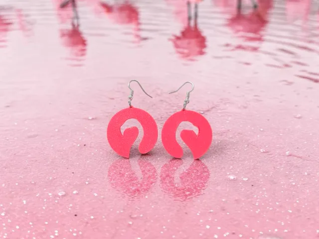 Flamingo in the circle earrings