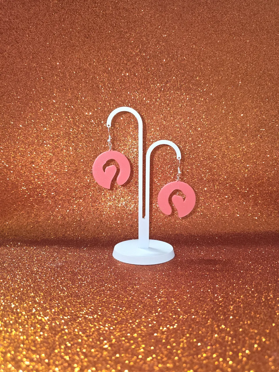 Flamingo in the circle earrings view 3