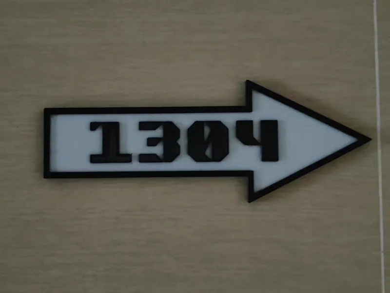 Customizable arrow signs
