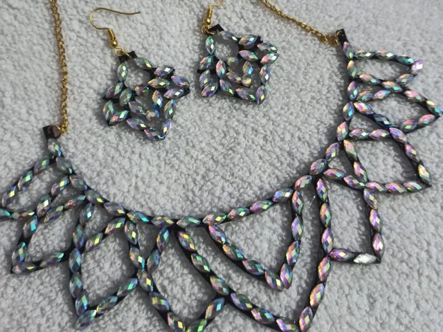 Lightweight Traditional Lotus Necklace Earrings